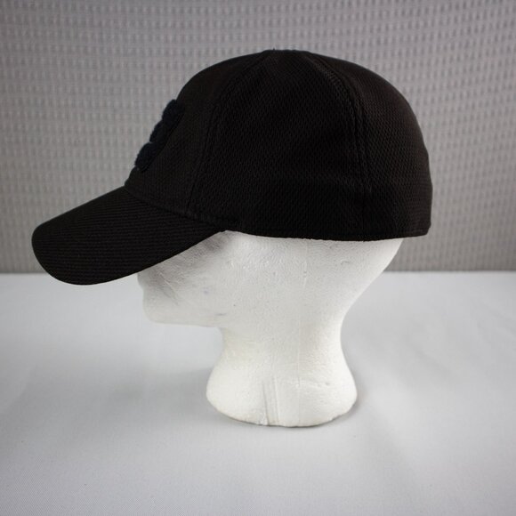 Oakley Mesh Fitted Cap Logo - Picture 2 of 8